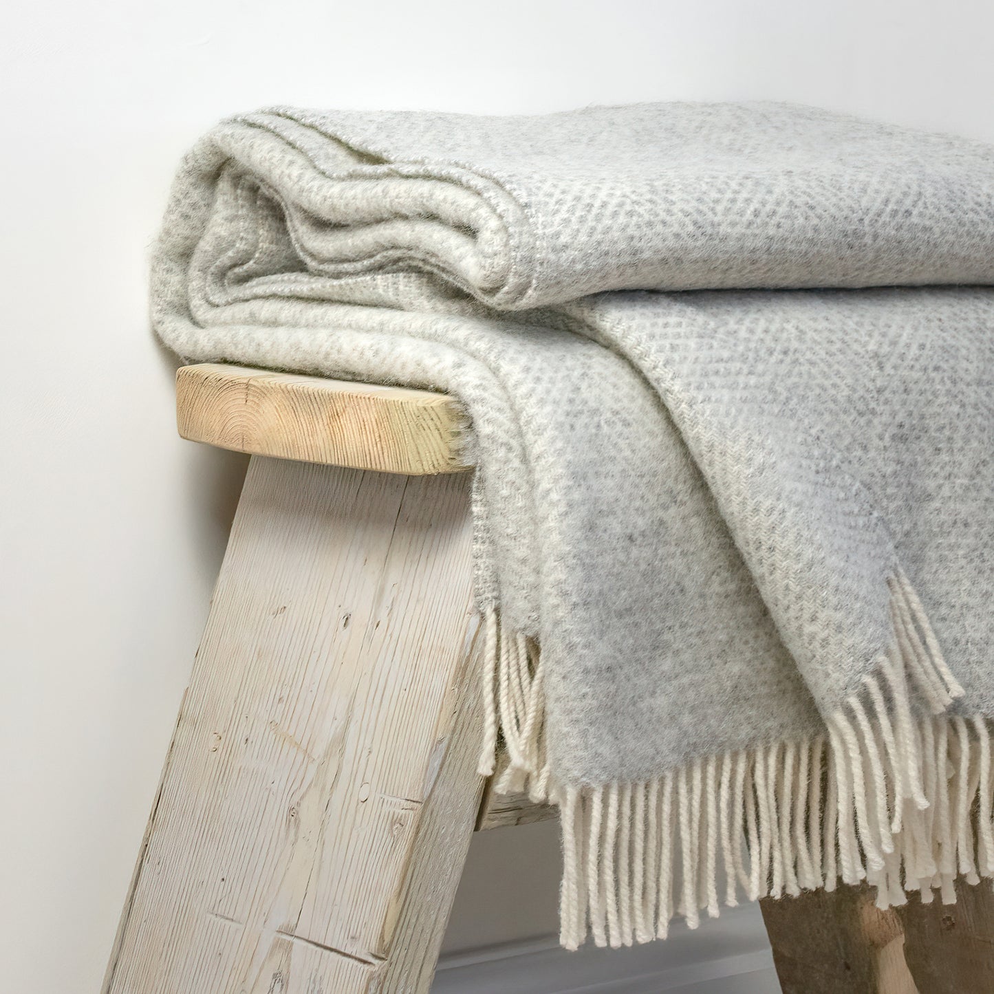 Pure Wool Throw – Soft Grey