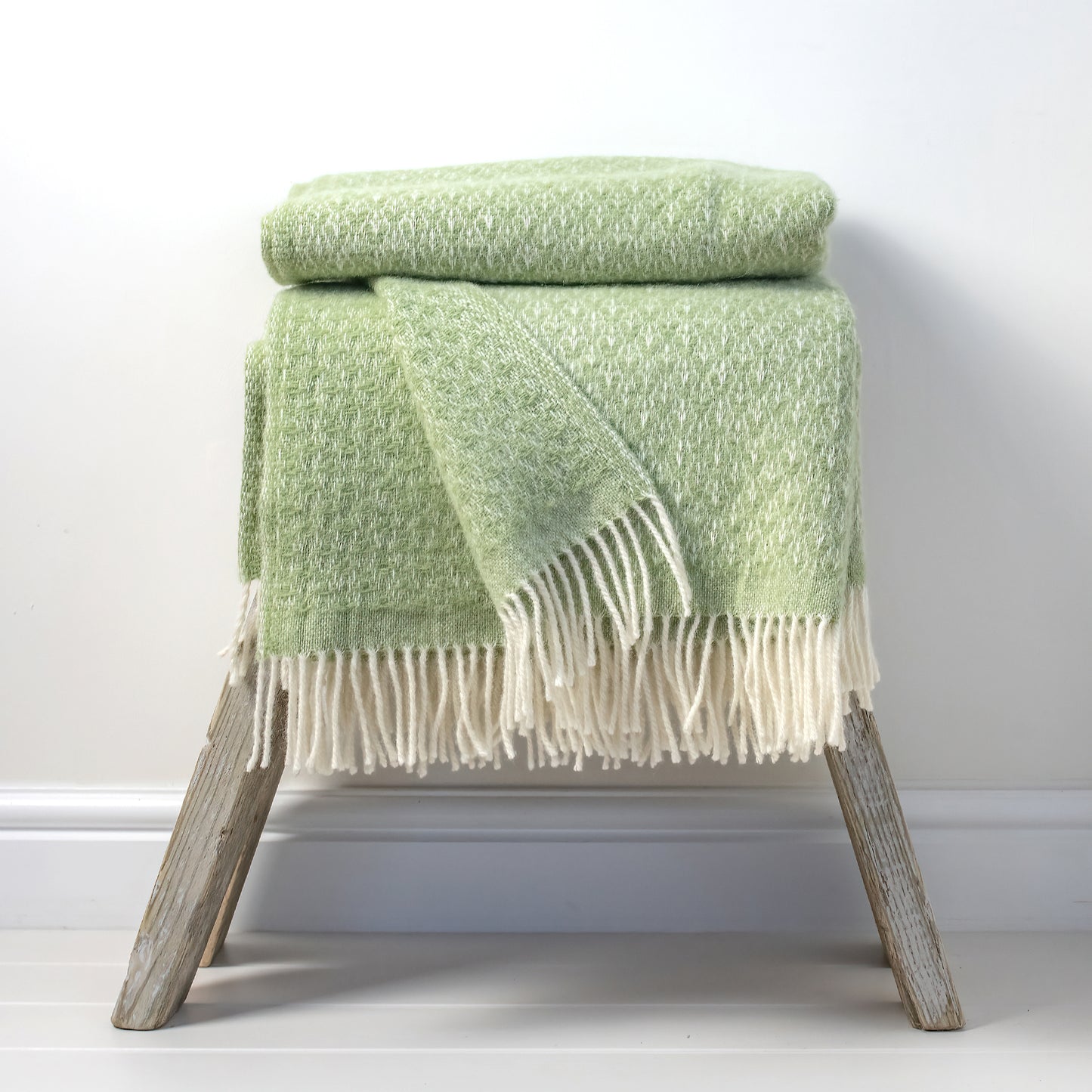 Pure Wool Throw – Moss Green
