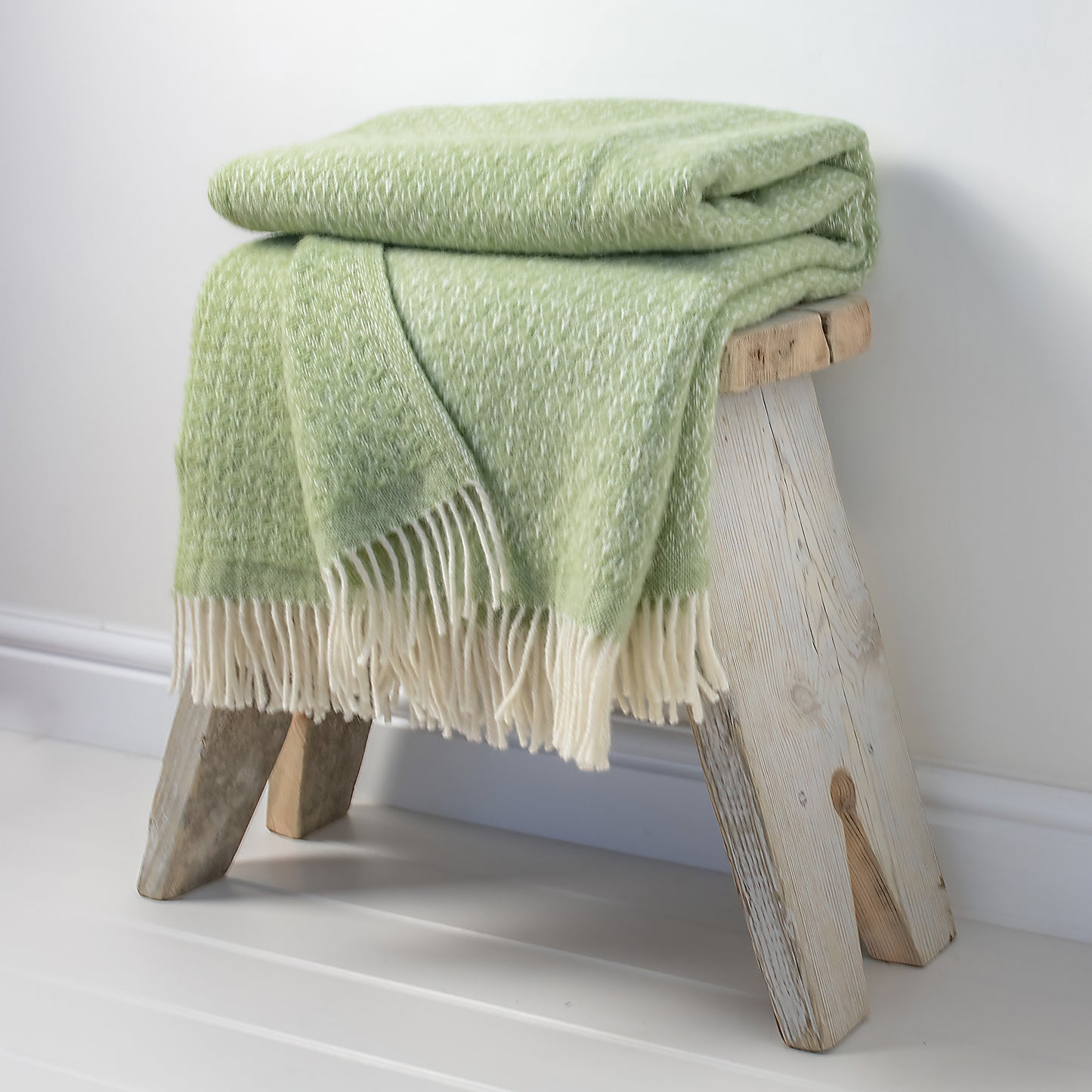 Pure Wool Throw – Moss Green