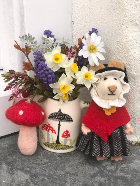 Welsh lady felt mouse.